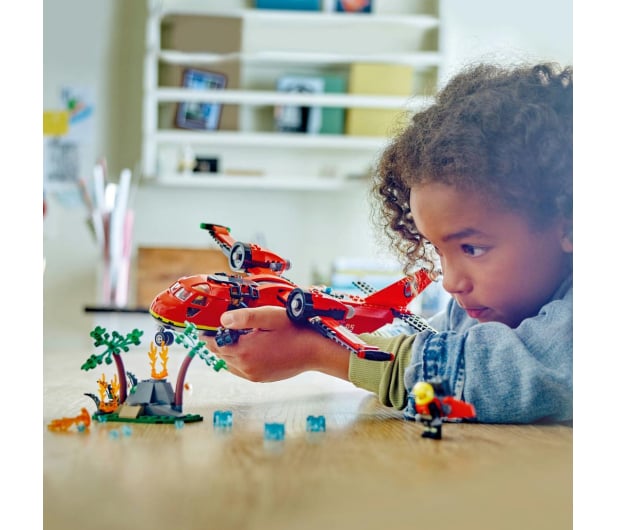 LEGO City 60413 Strażacki samolot ratunkowy - 1203368 - zdjęcie 11